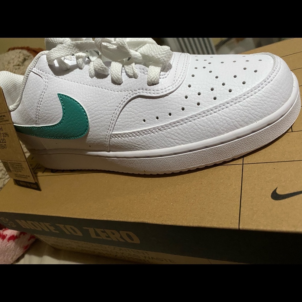 Nike NEW Court Vision Low